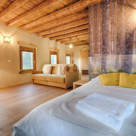 La Vigna Di Sarah B&B 비토리오베네토